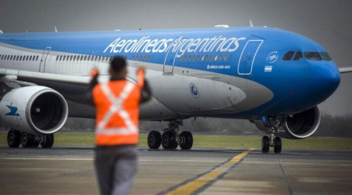 Aerolíneas elimina la acumulación de millas para funcionarios del Estado