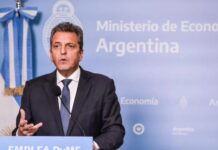 Sergio Massa anunció la devolución del IVA en alimentos para quienes cobran hasta $708.000