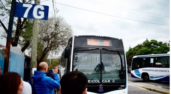 Se levantó el paro de colectivos tras gestiones del Gobierno provincial