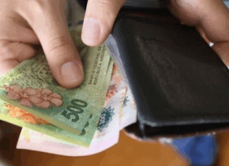 Los salarios registrados subieron 2,4% en agosto y superaron a la inflación