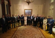 Como fue y que temas trataron en la reunión del presidente Milei con gobernadores