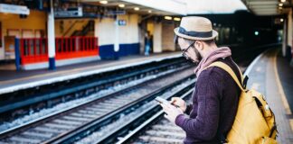 Audio Tour App Detour Steers You Away from the Typical Tourist Traps