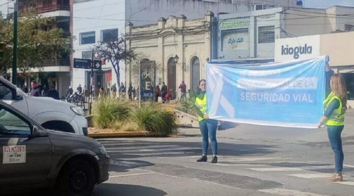 Concientizaron a peatones sobre la importancia del cruce por las esquinas