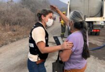 Cuadrillas trabajan en la sofocación de nuevos incendios de pastizales