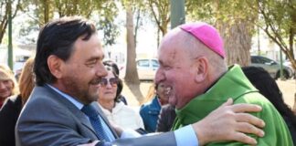 Sáenz pide que los peregrinos tengan un lugar especial junto a los Santos Patronos durante la procesión